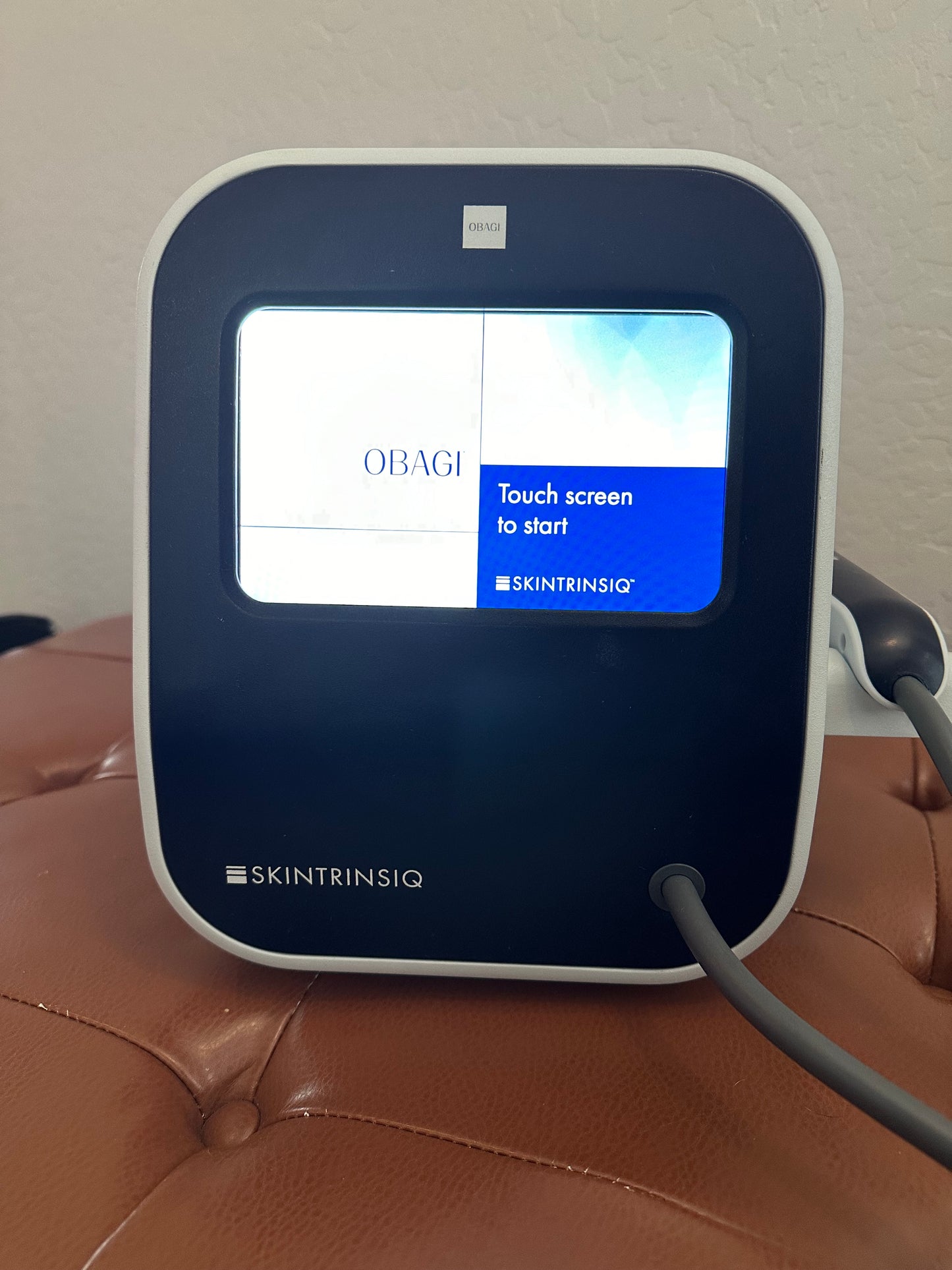 *Basically Brand New* Obagi: Skintrinsiq
