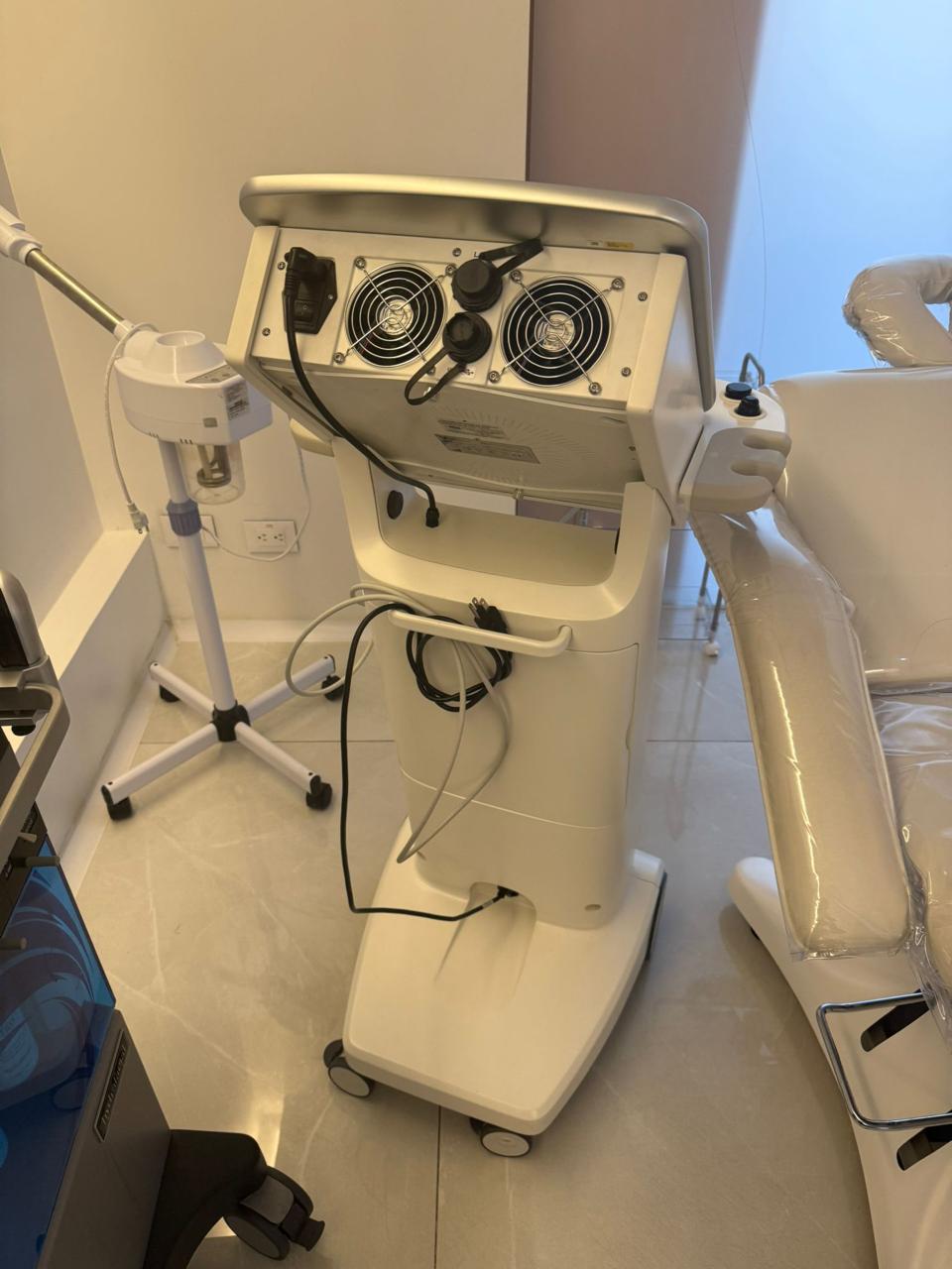 Lumenis NuEra Tight (2022)