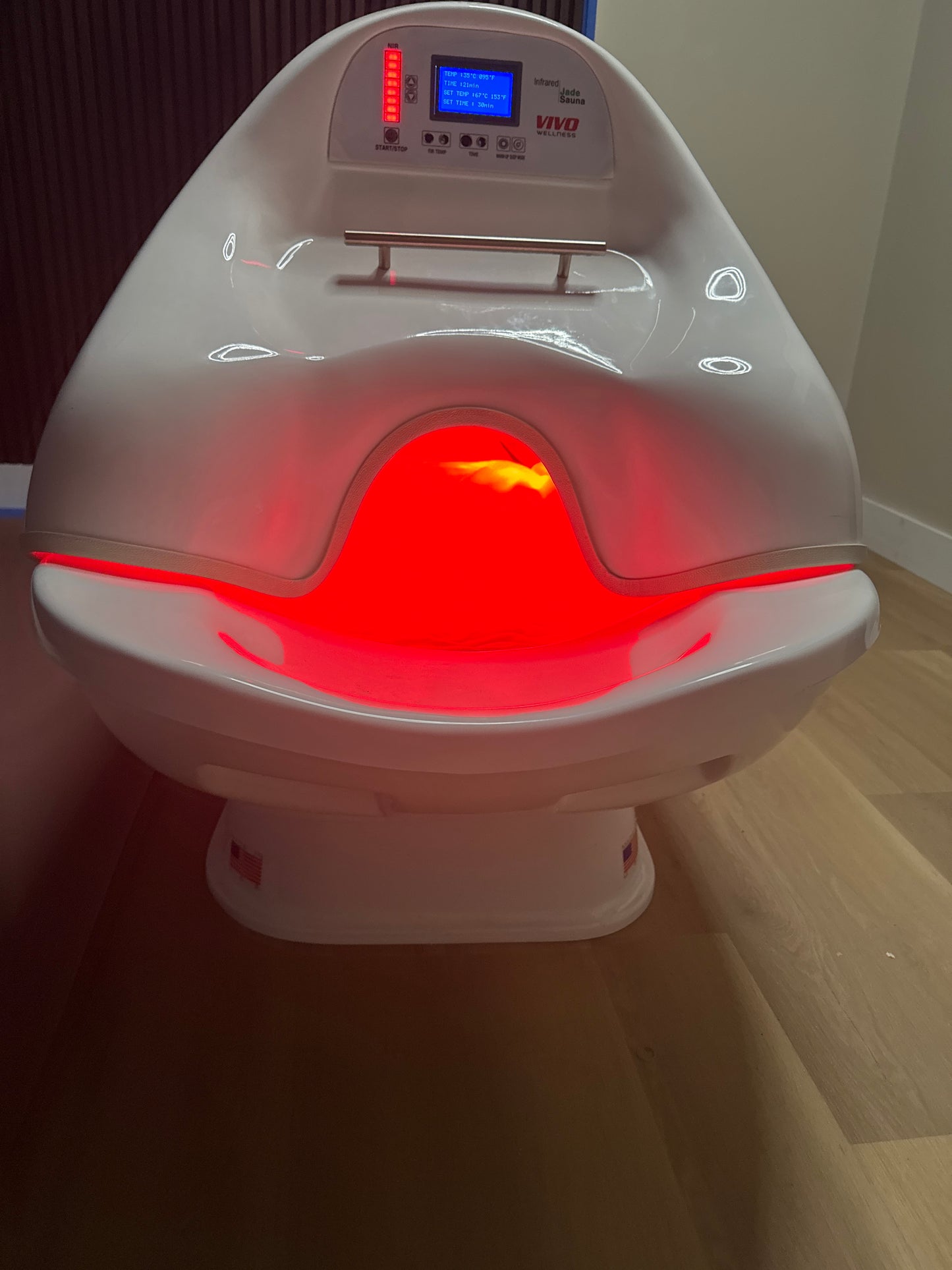 Infrared Sauna: Jade Sauna Pod