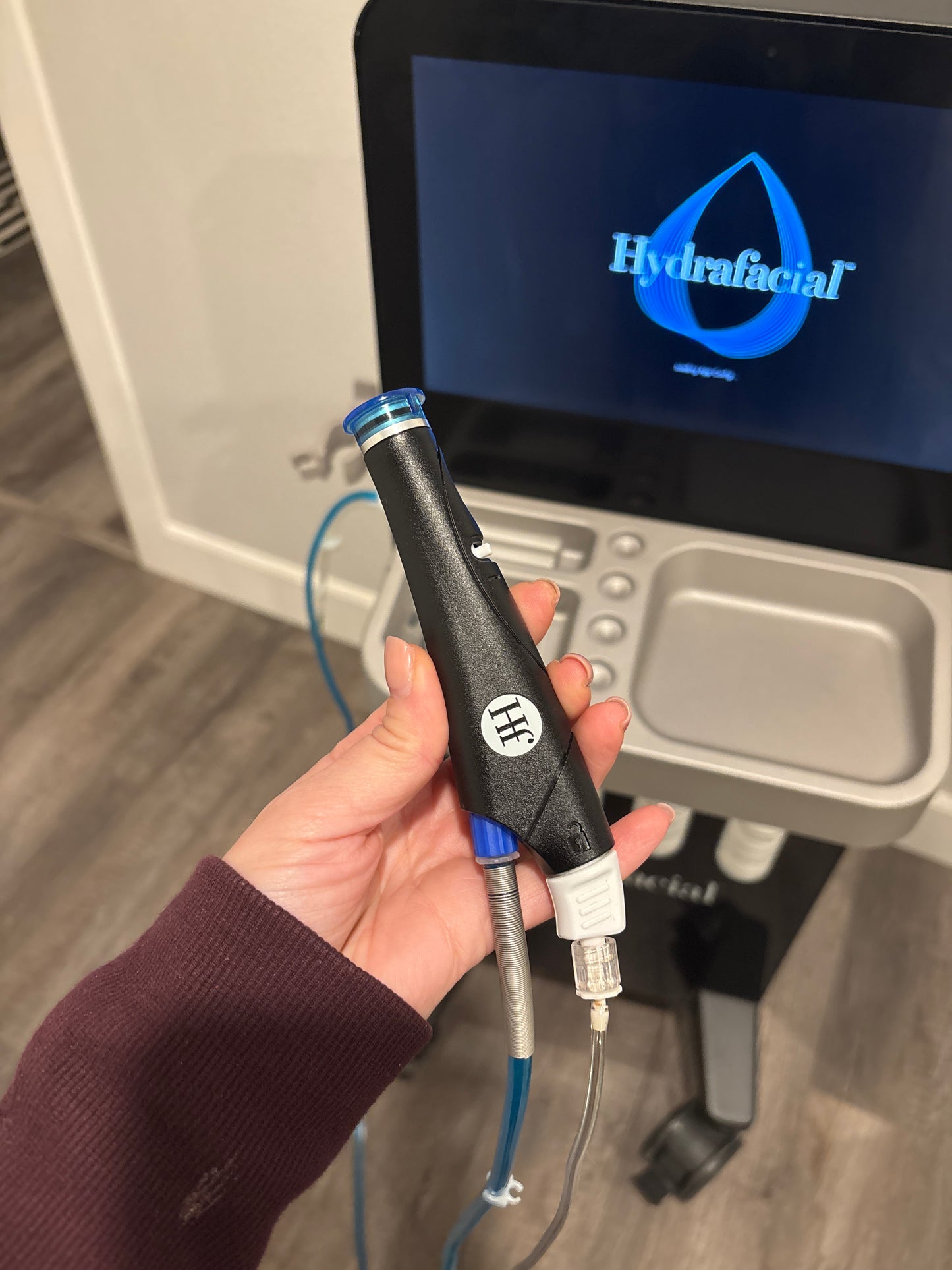 Hydrafacial: Syndeo (2024)