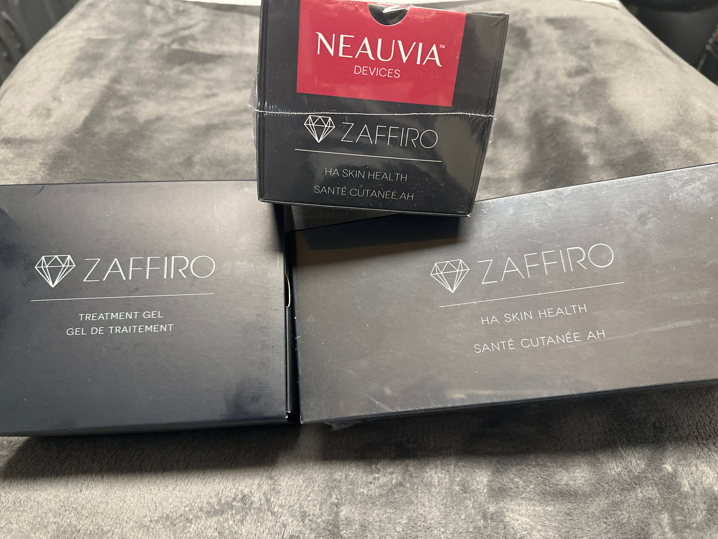 Zaffiro: Infared and Waterpeeling (2022)