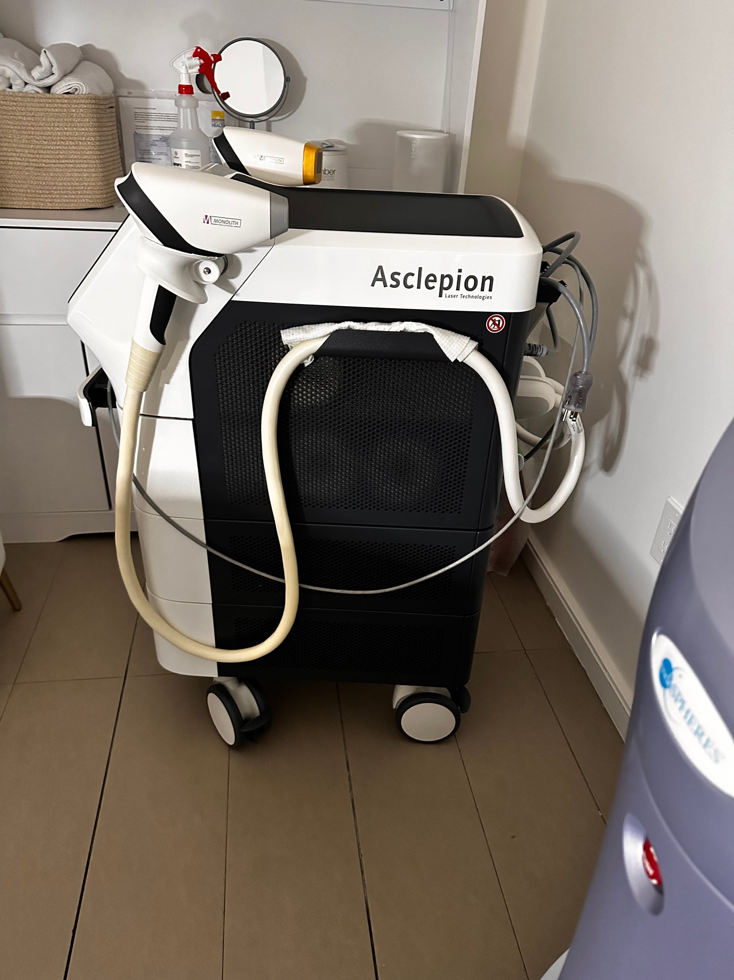 Asclepion: MeDioStar (2022)