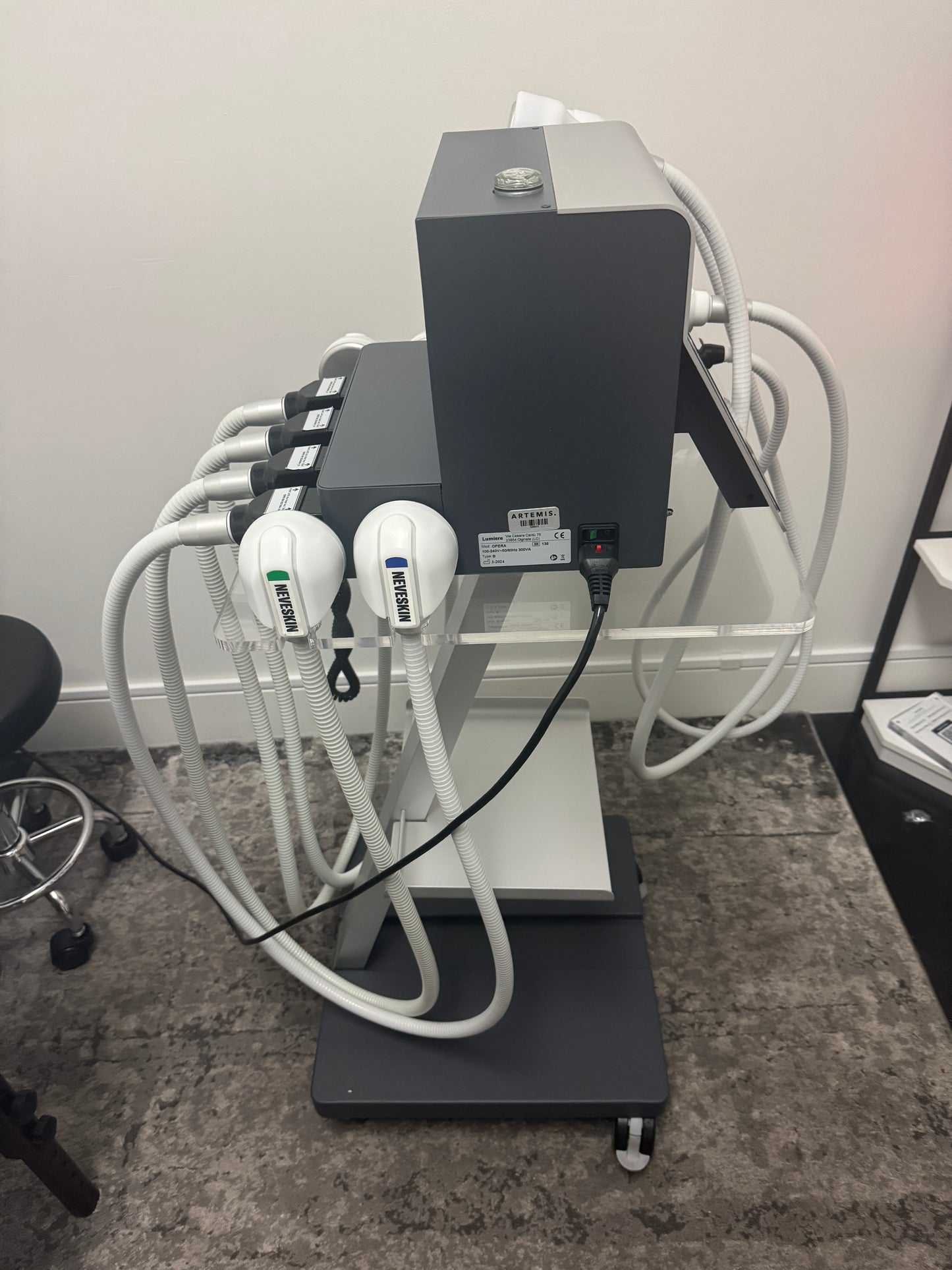 Neveskin Ultra (2024)