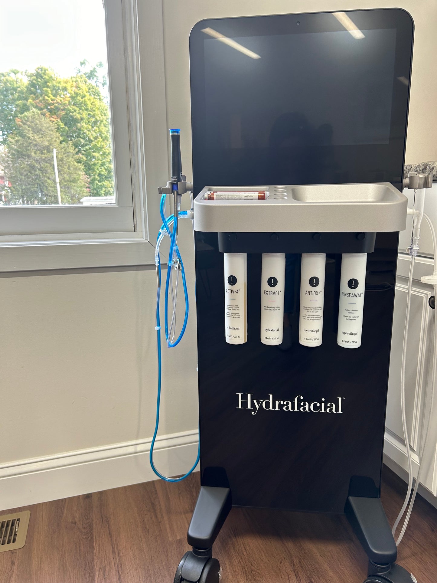 Hydrafacial: Syndeo (2024) *USED ONCE*