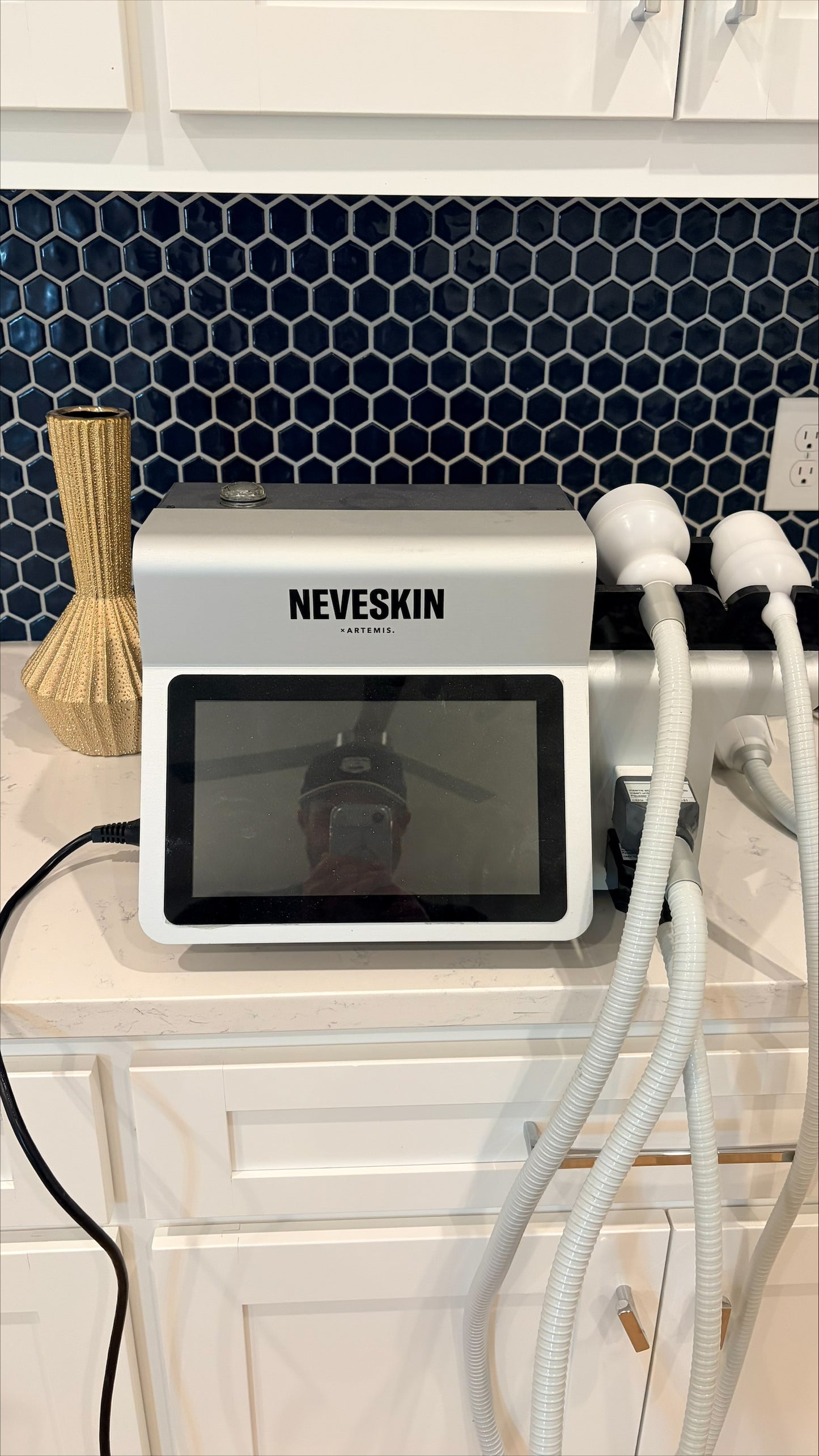 Neveskin Ultra (2024)